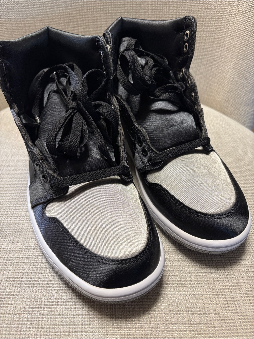 Nike Women’s Air Jordan 1 retro high OG “Satin Shadow” size 9 - Picture 8 of 8
